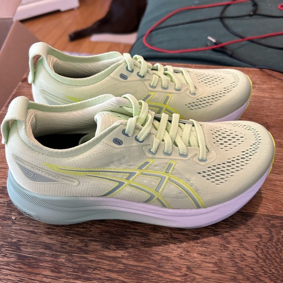 ASICS Gel Kayano 31 - Picture 2 of 5
